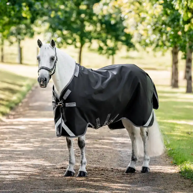 Aktuell Horseware Rambo Supreme 1680D Turnout Hvy VL 450g - Black/Thunderstorm Grey/Silver, 130